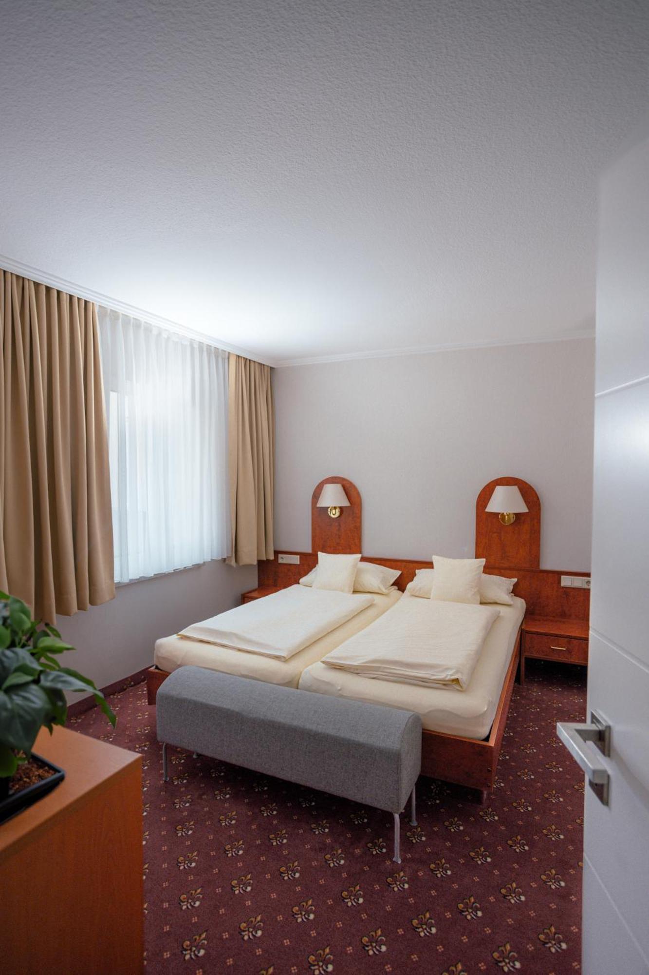 Ferienhotel Wolfsmuehle 로디셰인 외부 사진