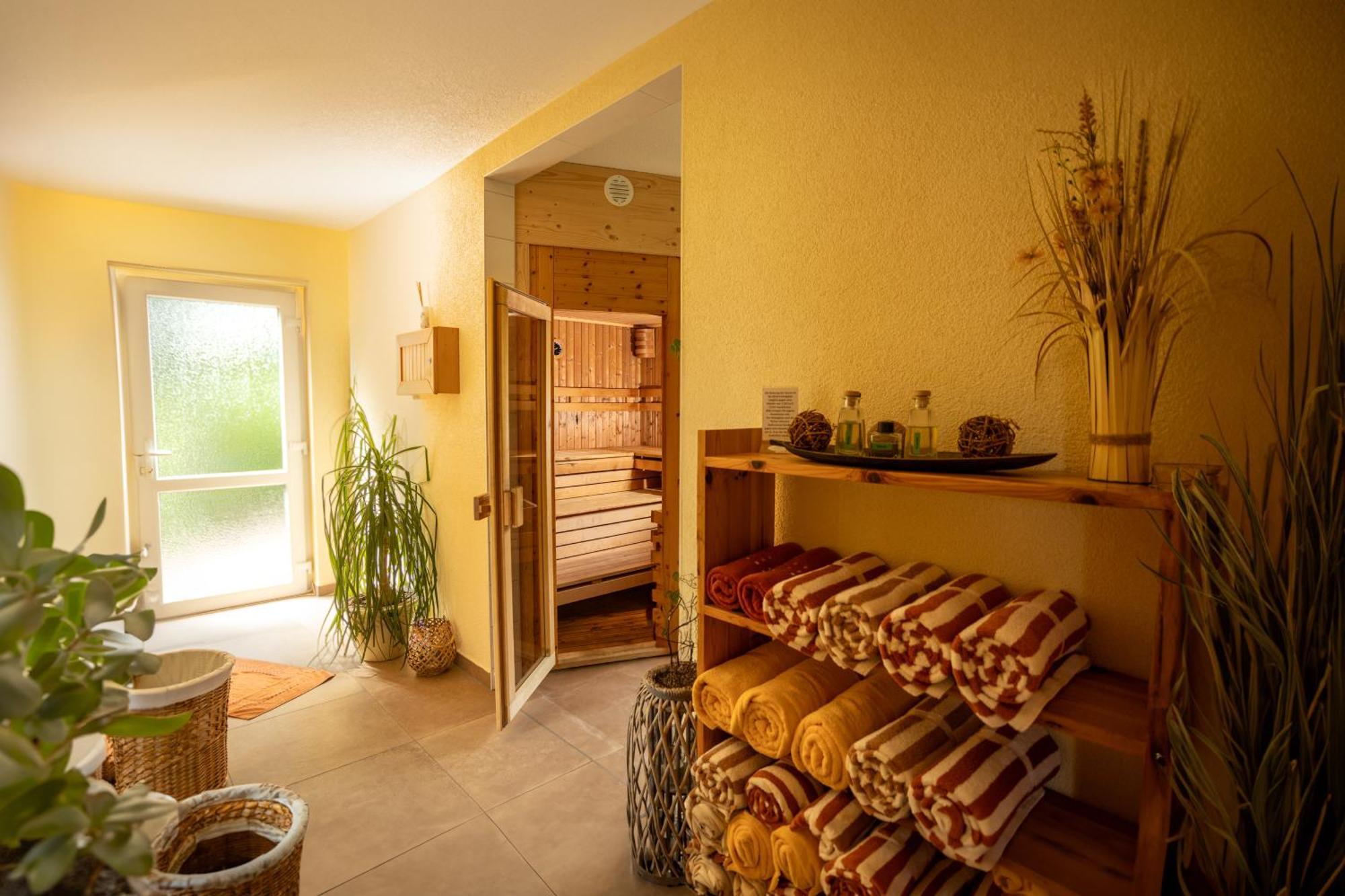 Ferienhotel Wolfsmuehle 로디셰인 외부 사진